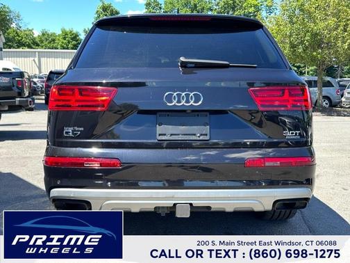 Orca Black Metallic 2017 Audi Q7 3.0T Premium