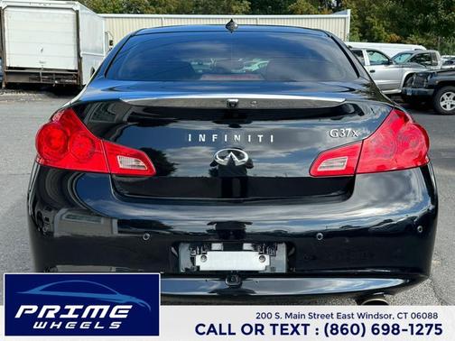 2011 INFINITI G37x Base