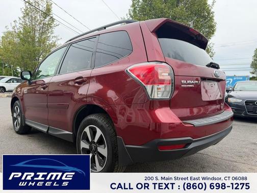 Venetian Red Pearl 2017 Subaru Forester 2.5i Premium