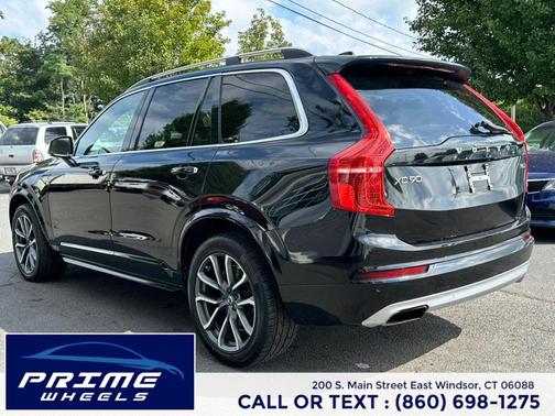 2018 Volvo XC90 T6 Momentum