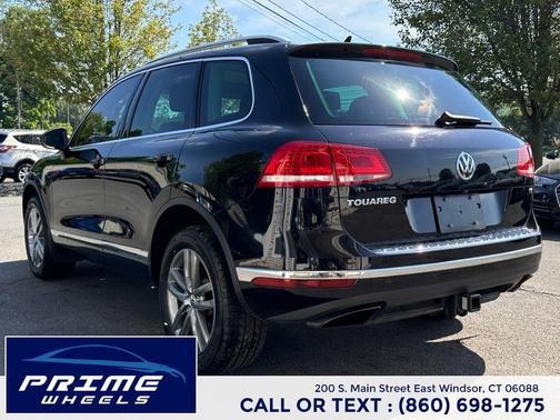 Deep Black Pearl 2015 Volkswagen Touareg V6 Lux