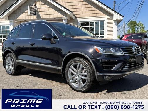 Deep Black Pearl 2015 Volkswagen Touareg V6 Lux