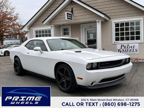 2012 Dodge Challenger SXT