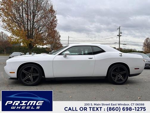 2012 Dodge Challenger SXT