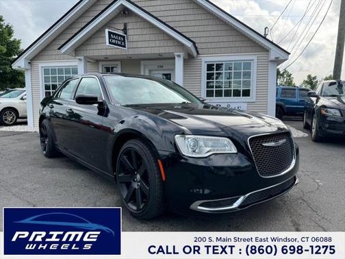 2015 Chrysler 300 Limited