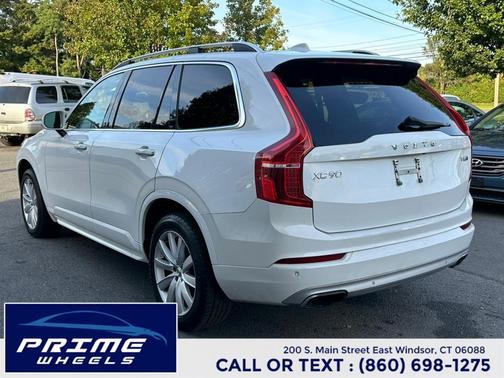 2016 Volvo XC90 T6 Momentum