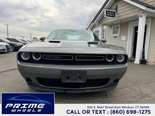 2017 Dodge Challenger SXT