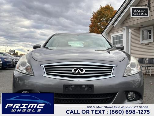 2011 INFINITI G37x Base