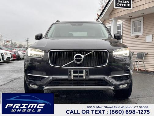 2016 Volvo XC90 T6 Momentum