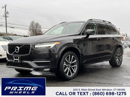 2016 Volvo XC90 T6 Momentum