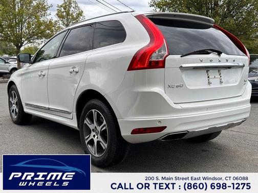 Crystal White Pearl 2014 Volvo XC60 T6 R-Design Premier Plus