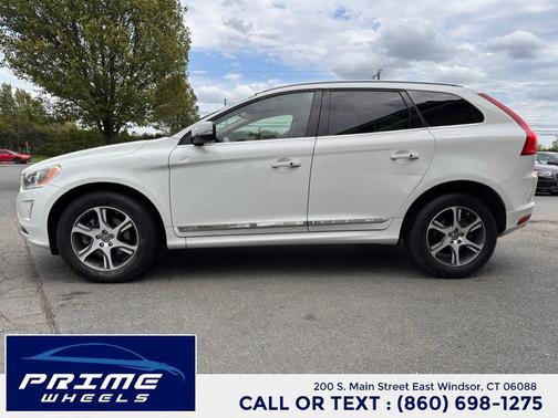 Crystal White Pearl 2014 Volvo XC60 T6 R-Design Premier Plus