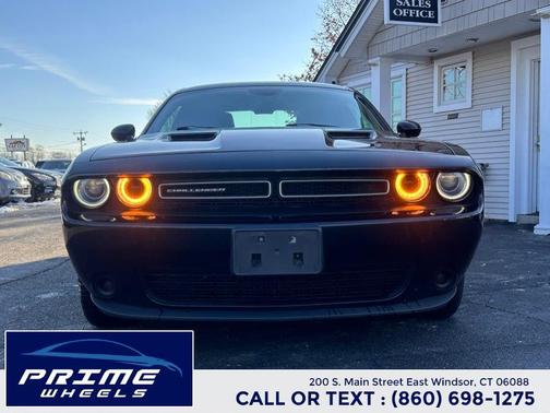 2017 Dodge Challenger SXT