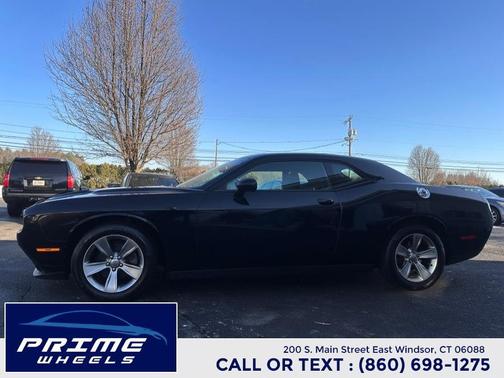 2017 Dodge Challenger SXT