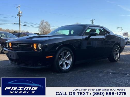 2017 Dodge Challenger SXT