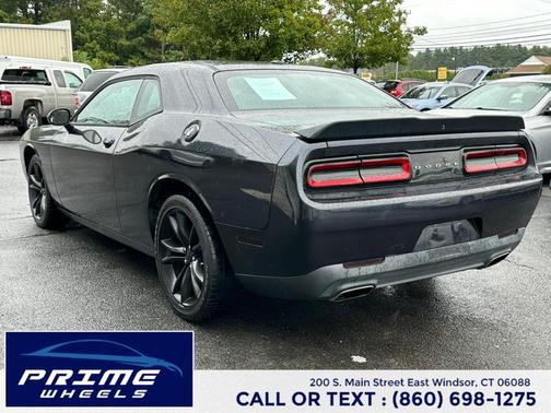 2016 Dodge Challenger SXT