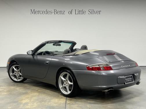 2003 Porsche 911 Carrera