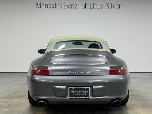 2003 Porsche 911 Carrera