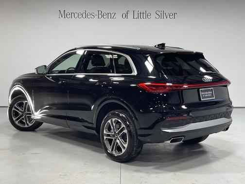 2025 Audi Q5 Premium TFSI quattro S tronic