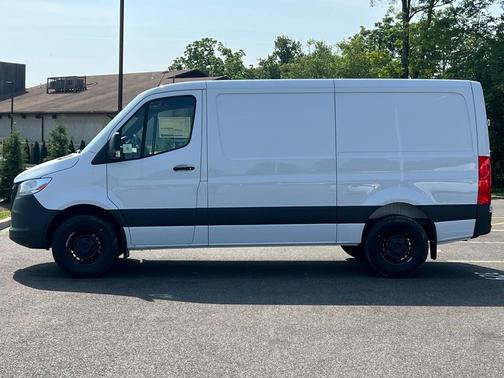 2025 Mercedes-Benz Sprinter 2500 Standard Roof