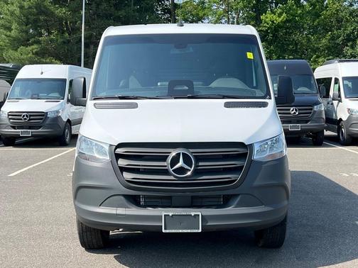 2025 Mercedes-Benz Sprinter 2500 Standard Roof