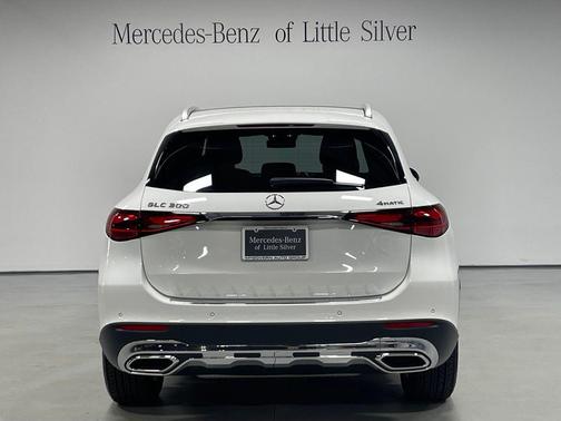 Polar White 2026 Mercedes-Benz GLC 300 4MATIC