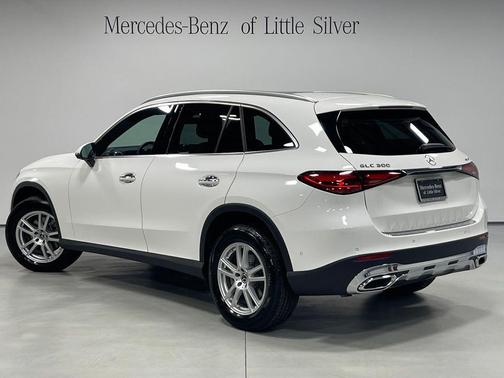 Polar White 2026 Mercedes-Benz GLC 300 4MATIC