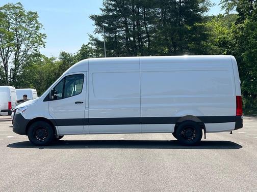 2025 Mercedes-Benz Sprinter 2500 High Roof