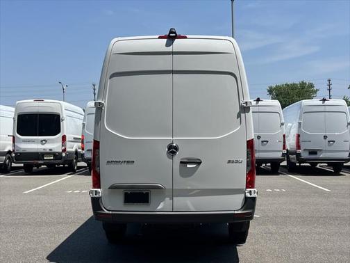 2025 Mercedes-Benz Sprinter 2500 High Roof