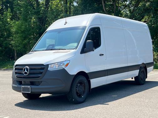 2025 Mercedes-Benz Sprinter 2500 High Roof