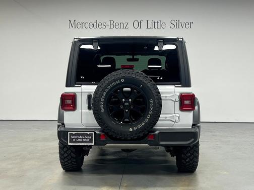 2022 Jeep Wrangler Willys
