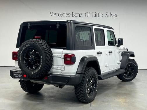 2022 Jeep Wrangler Willys