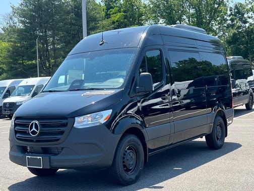 2025 Mercedes-Benz Sprinter 2500 Standard Roof