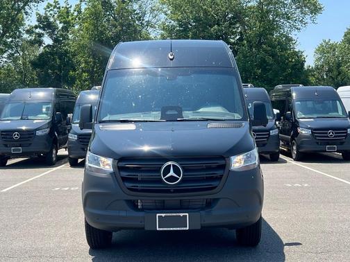 2025 Mercedes-Benz Sprinter 2500 Standard Roof