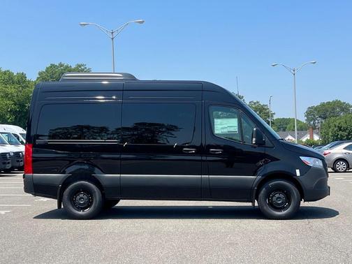 2025 Mercedes-Benz Sprinter 2500 Standard Roof