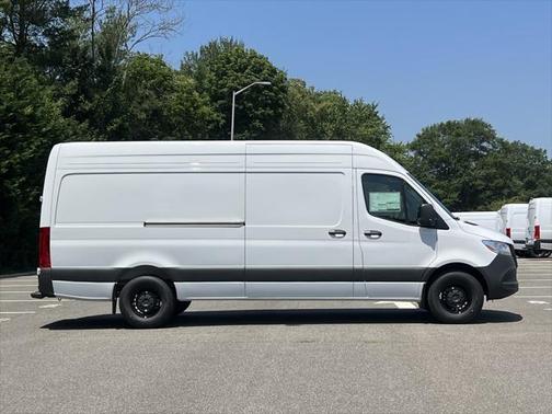 2025 Mercedes-Benz Sprinter 2500 High Roof
