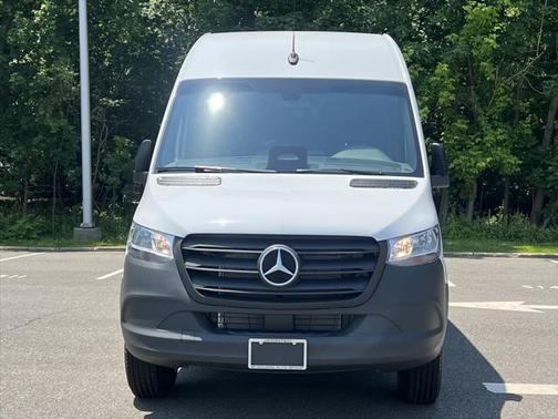 2025 Mercedes-Benz Sprinter 2500 High Roof