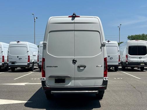 2025 Mercedes-Benz Sprinter 2500 High Roof