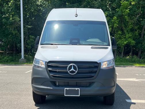 2025 Mercedes-Benz Sprinter 2500 High Roof