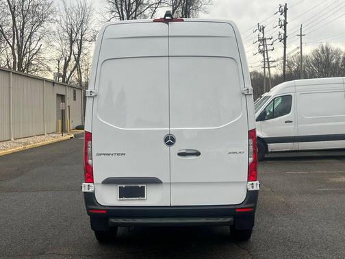 2025 Mercedes-Benz Sprinter 2500 Standard Roof