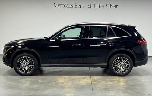 2025 Mercedes-Benz GLC 300 4MATIC