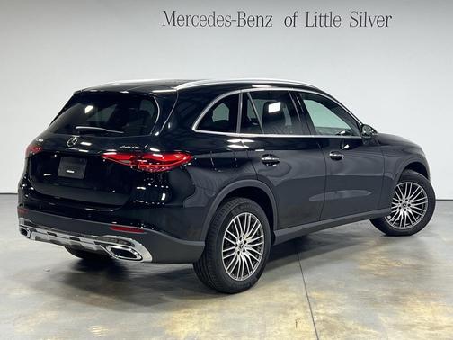 2025 Mercedes-Benz GLC 300 4MATIC