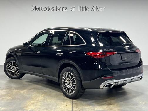 2025 Mercedes-Benz GLC 300 4MATIC