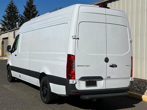 2025 Mercedes-Benz Sprinter 2500 High Roof