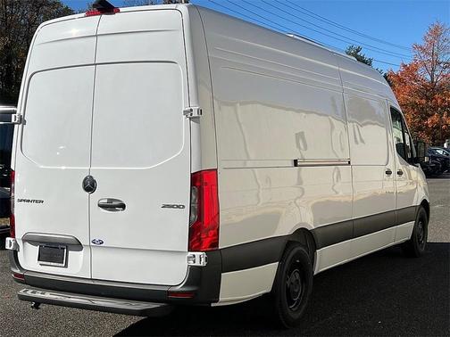 2025 Mercedes-Benz Sprinter 2500 High Roof