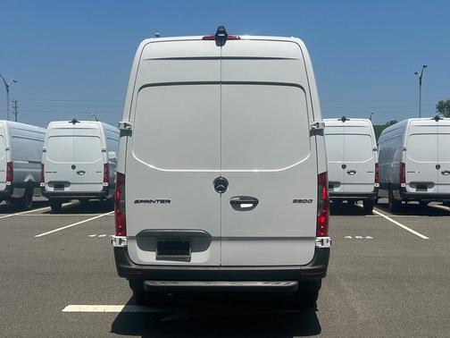 2025 Mercedes-Benz Sprinter 2500 High Roof