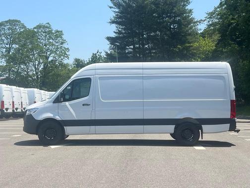2025 Mercedes-Benz Sprinter 2500 High Roof