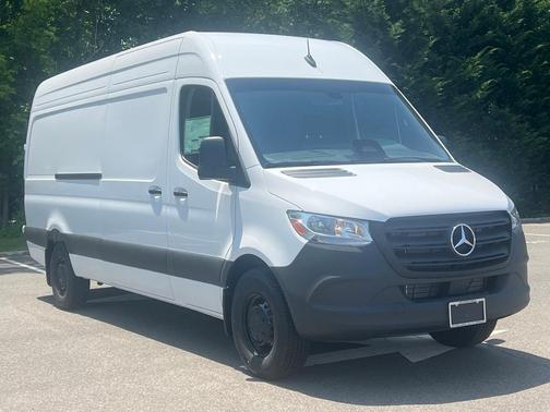 2025 Mercedes-Benz Sprinter 2500 High Roof