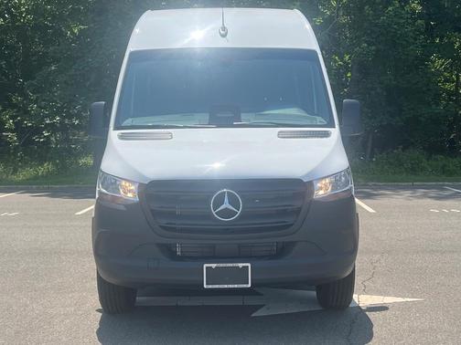 2025 Mercedes-Benz Sprinter 2500 High Roof