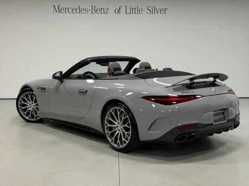Alpine 2022 Mercedes-Benz AMG SL 63 Base